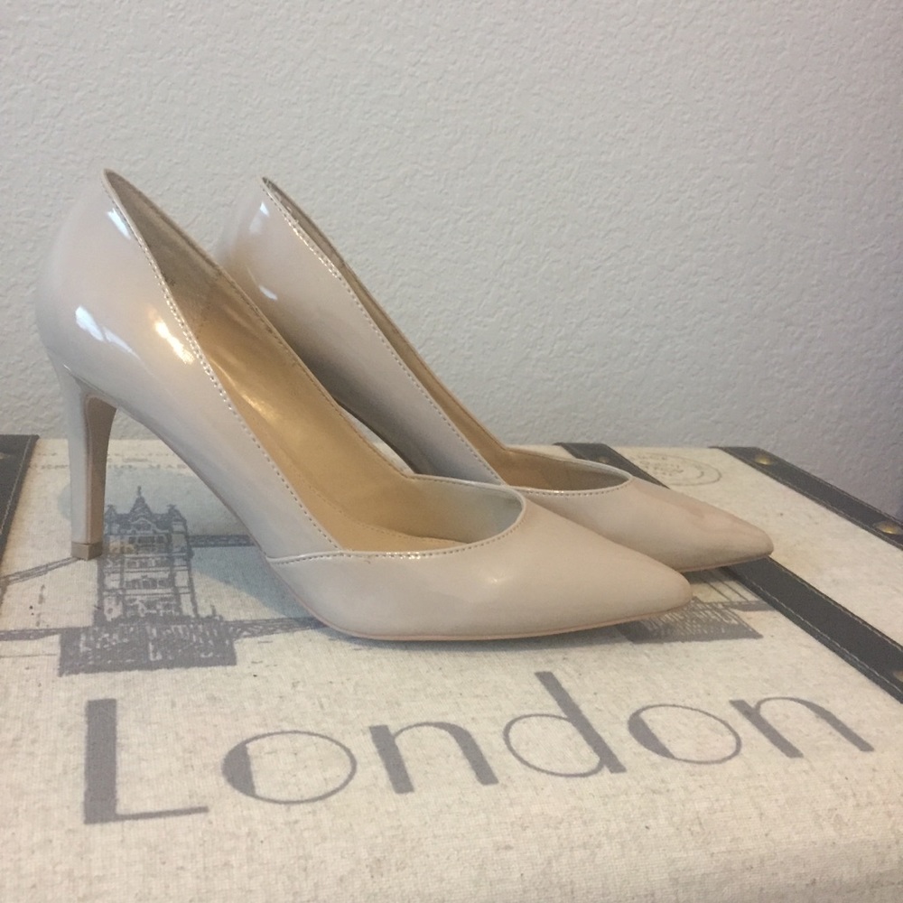 Patent toe beige heels